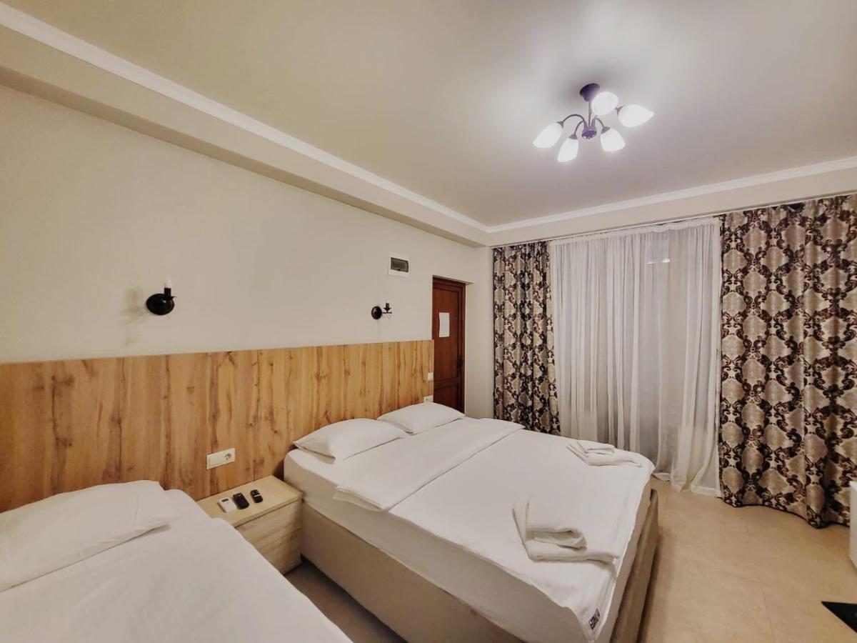 Leon Hotel New Athos Exterior foto